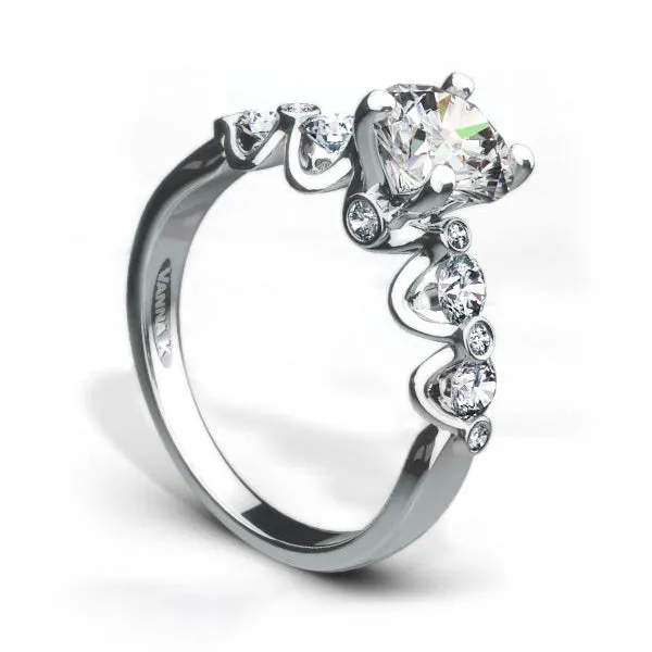 18K White Gold Diamond Engagement Ring