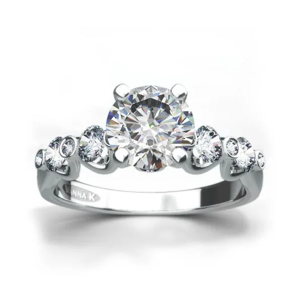 18K White Gold Diamond Engagement Ring