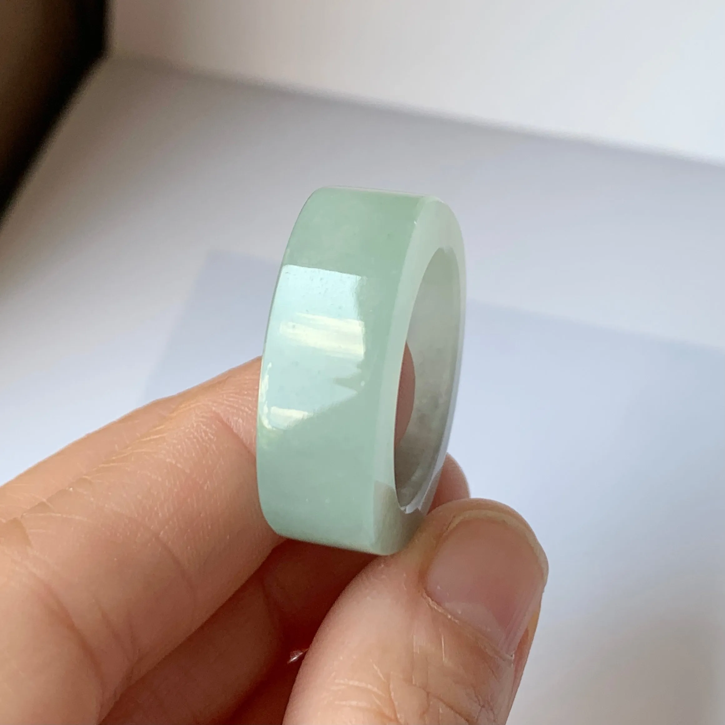 20.2mm A-Grade Natural Light Green Jadeite Saddle Loaf Ring Band No.162080