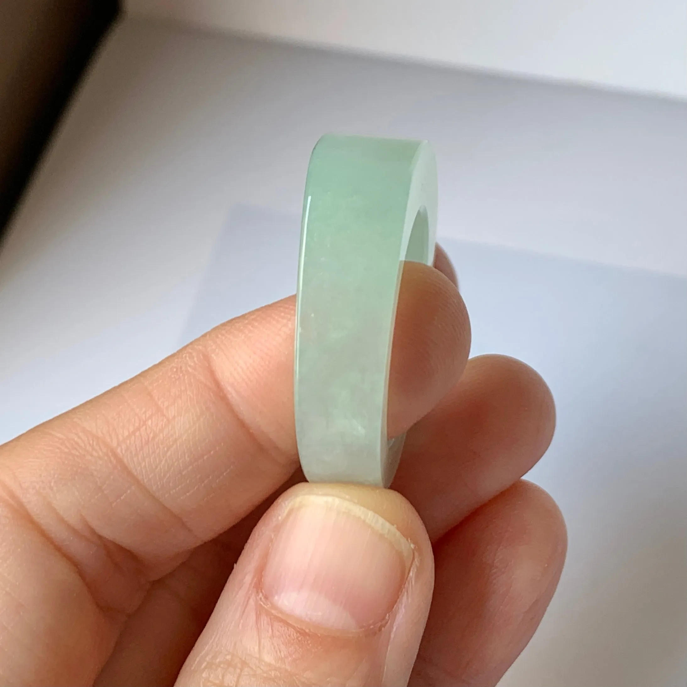 20.2mm A-Grade Natural Light Green Jadeite Saddle Loaf Ring Band No.162080