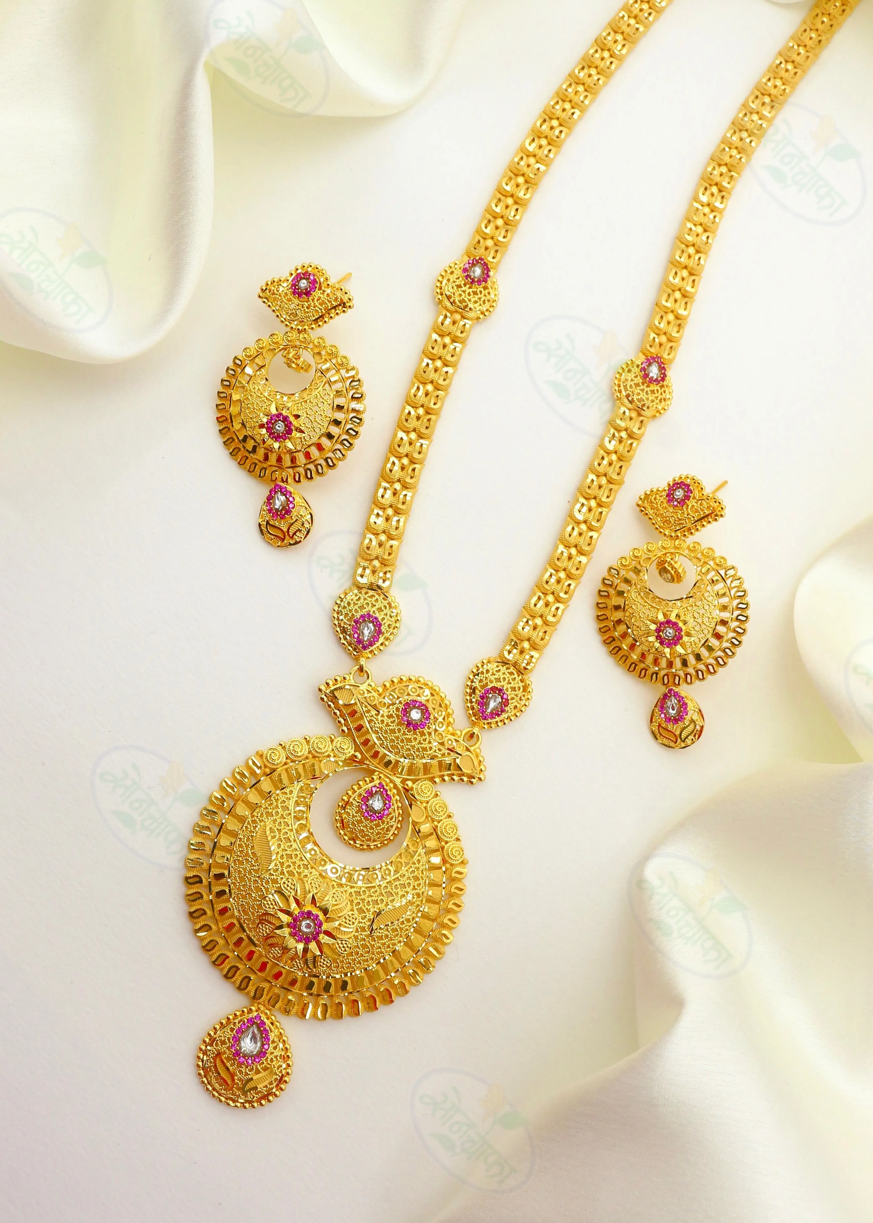 BRIDAL GOLDEN NECKLACE