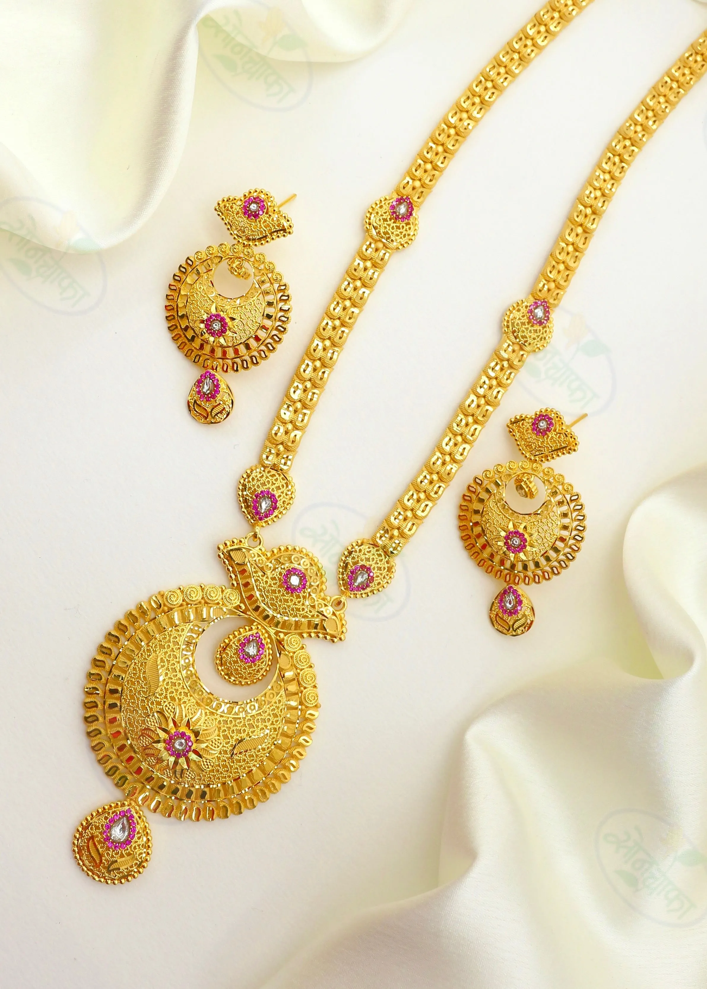 BRIDAL GOLDEN NECKLACE