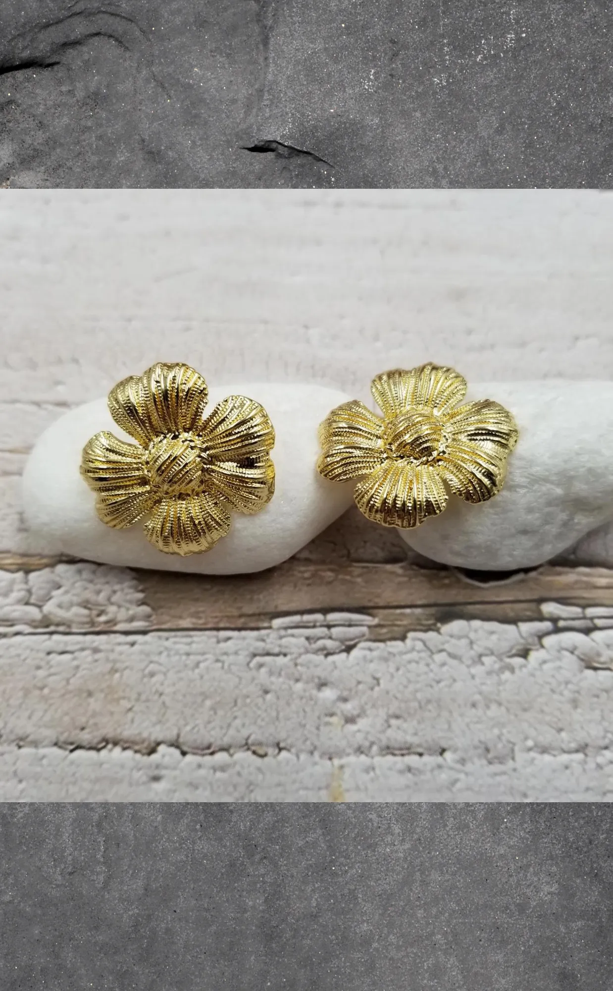 Flower Stud Earrings