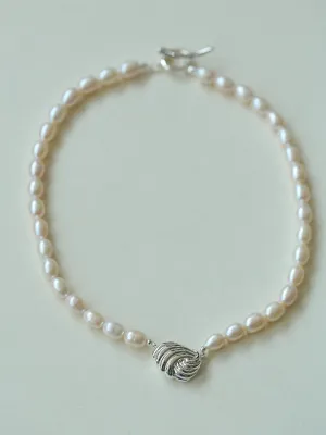 Spiral Metal Pendant Pearl Beaded OT Necklace